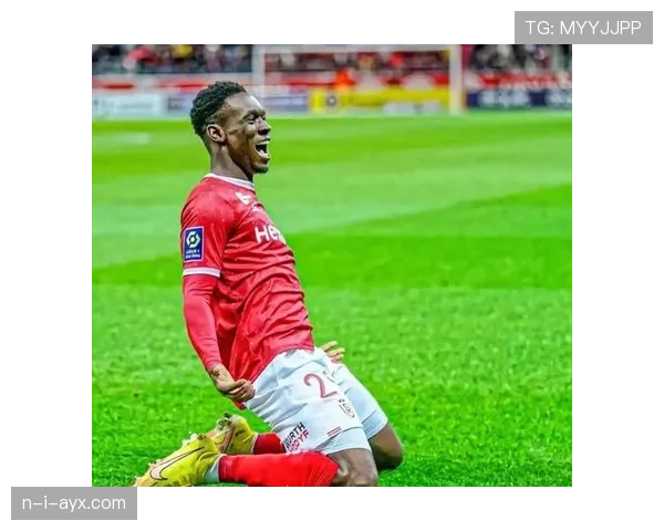 埃德森影响力持续扩大,领袖气质与竞技状态闪耀赛场